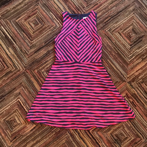 Xhilaration Dresses & Skirts - Pink and navy blue mini dress